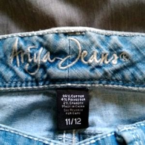 Women Ariya Jean's 11/12